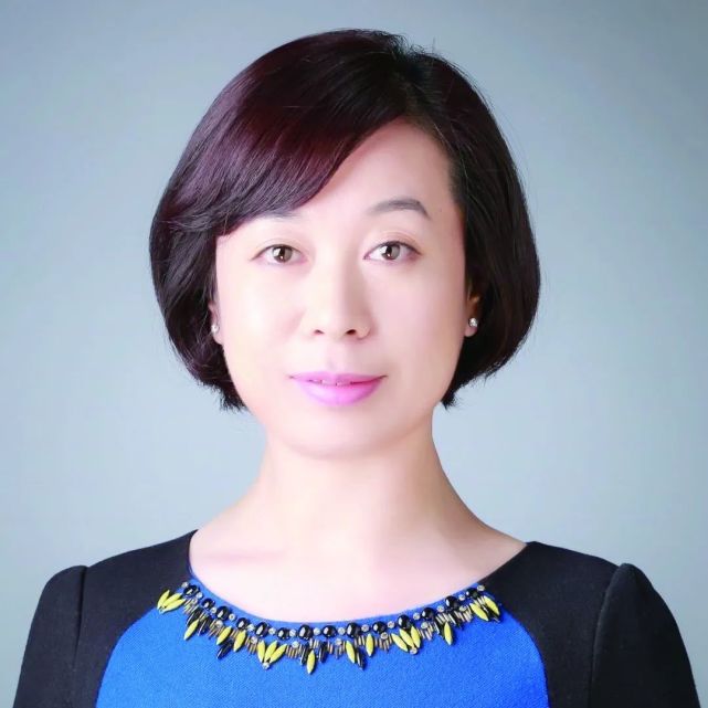 王珂,女,53岁,中共党员,吉林大学第二医院呼吸与危重症医学科副主任
