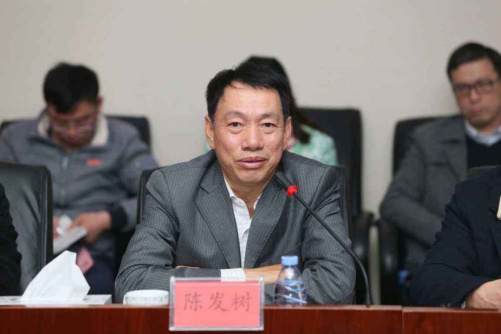 在最新的《2021胡润全球富豪榜》上,被誉为"中国的巴菲特"的陈发树