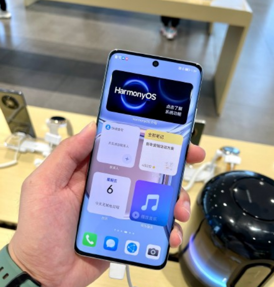 华为p50pro维修费公布仅屏幕就得1679元网友有钱买没钱修