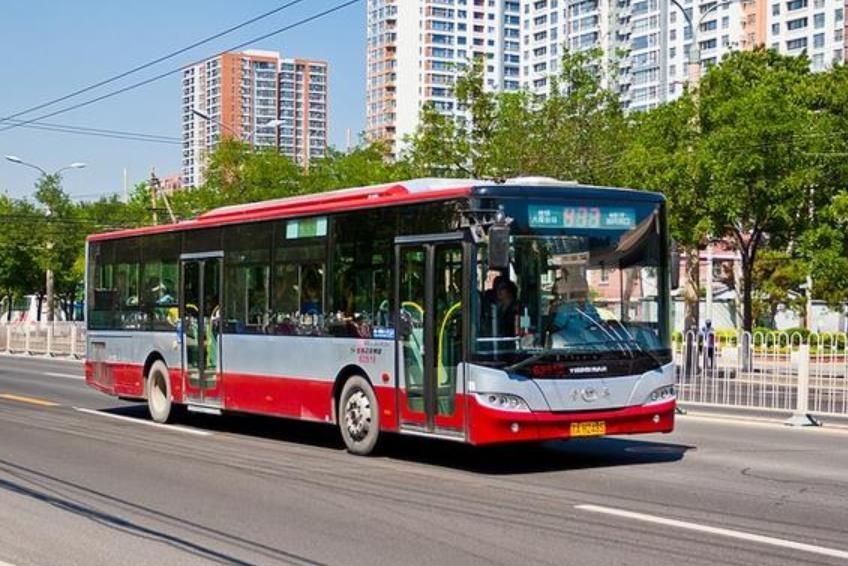 有人说去北京就玩一两天,不用办卡,告诉你,北京城很大,坐公交去各景点