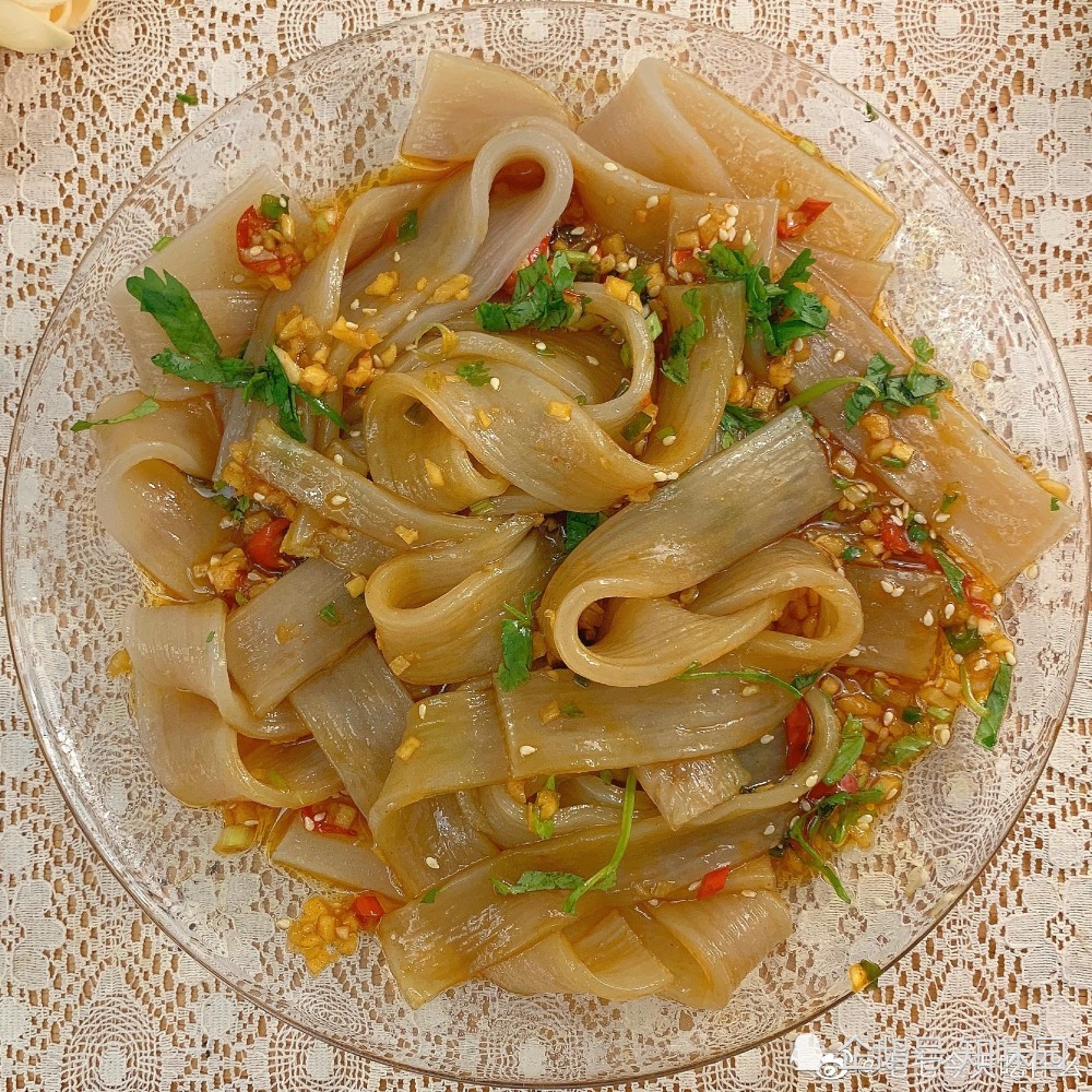 酸辣凉拌宽粉拌一拌就开吃太酸爽啦不可辜负的美食