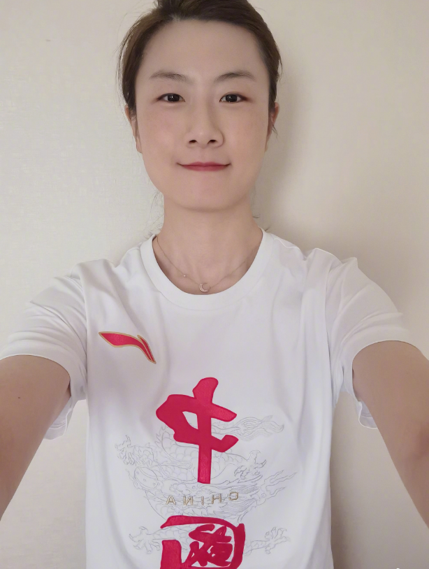 丁宁:15岁进国家队,26岁打败李晓霞成就大满贯,如今31岁仍单身_腾讯