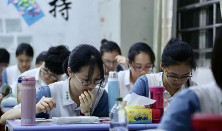 暑假结束 中学生将迎来3个 坏消息 上大学的机会越来越少了 腾讯新闻