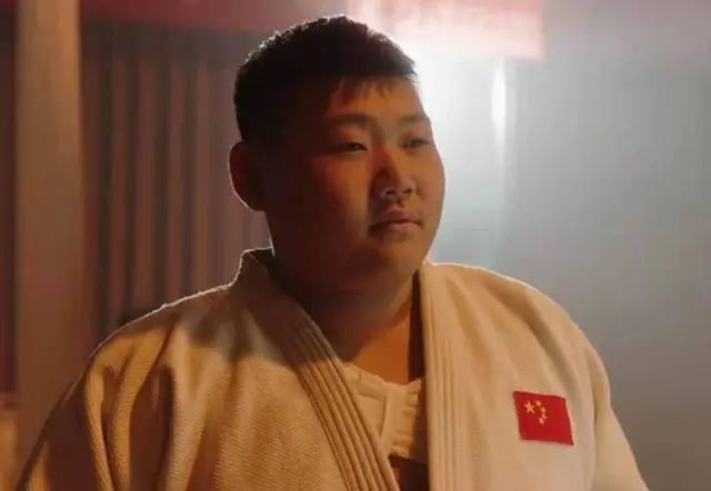 16年被摔280万次陪练出27位世界冠军退役后的刘磊磊咋样了