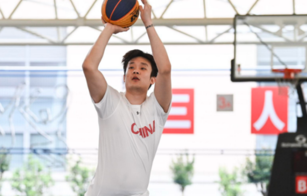 山东男篮2消息：丁彦雨航归队遭名记辟谣，前CBA扣篮王有望加盟