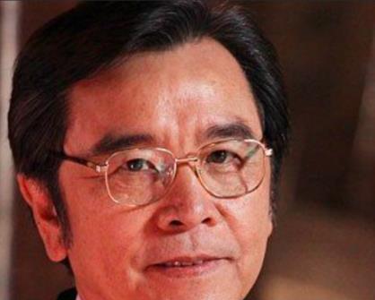 而王钟的弟弟则是演员王青,王青曾在《古灵精探》中饰演大嘴英,目前王