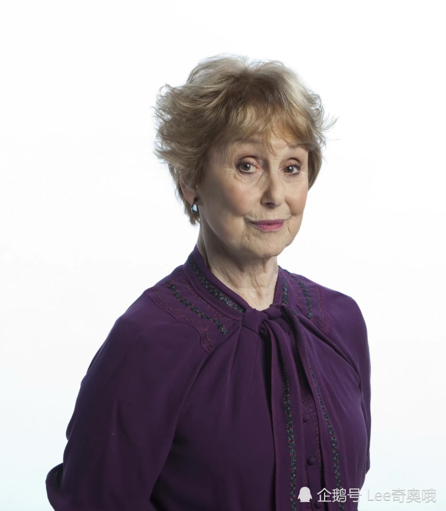 神探夏洛克哈德森太太扮演者尤娜斯塔布斯去世享年84岁