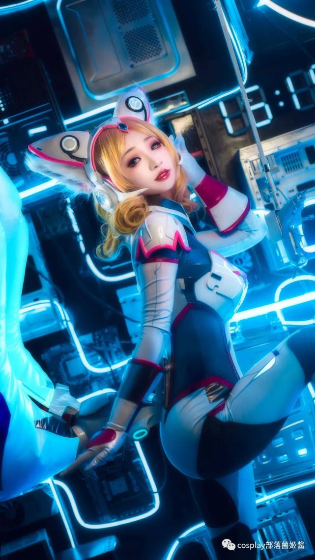 cos:王者荣耀妲己机甲小助理cos正片@海沫