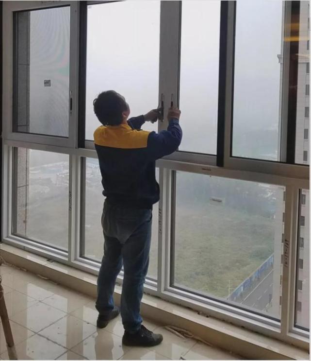 你还在纠结要不要封阳台？验房师先告诉你一些注意事项(图1)