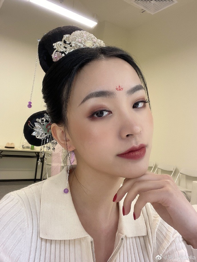 看不上陈露家境,疑霍尊新女友"小琵琶"曝光,被扒身世非富即贵