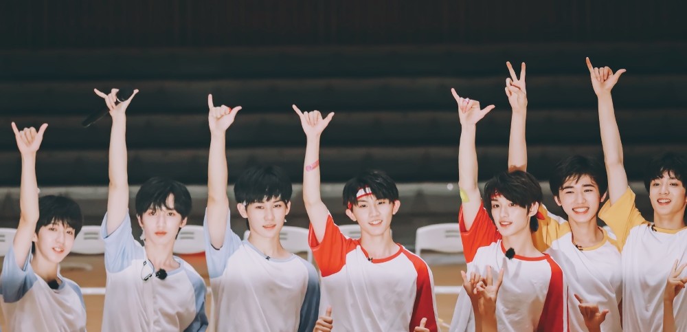 时代峰峻发布最新声明时代少年团全程参加tf家族夏季运动会