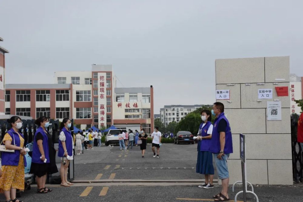 现场直击!蓬莱开设新冠疫苗接种"学生专场"