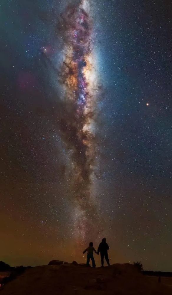 今晚继续围观英仙座流星雨 洒满天际 腾讯新闻