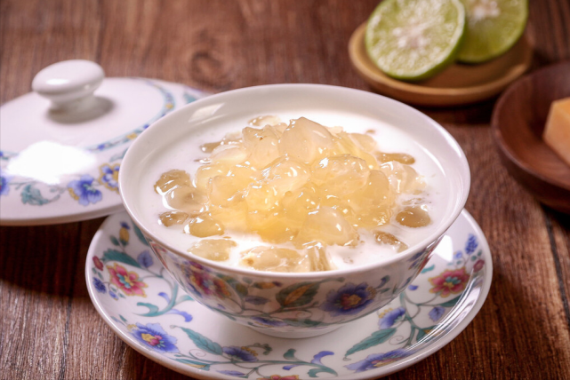 广东人爱喝糖水阿婆分享木瓜炖雪蛤的做法美容养颜真滋补