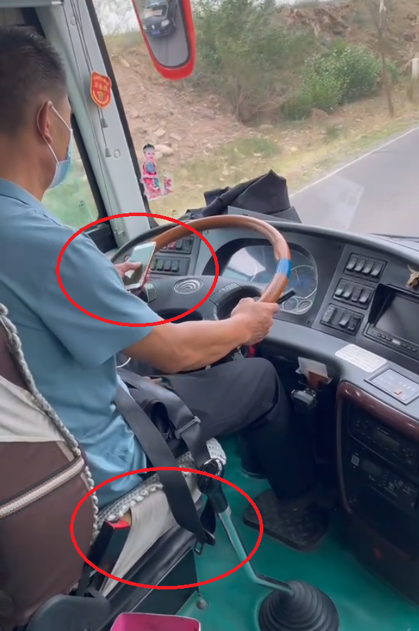 市民举报!甘g20376客车驾驶员顶风违法,后果很严重