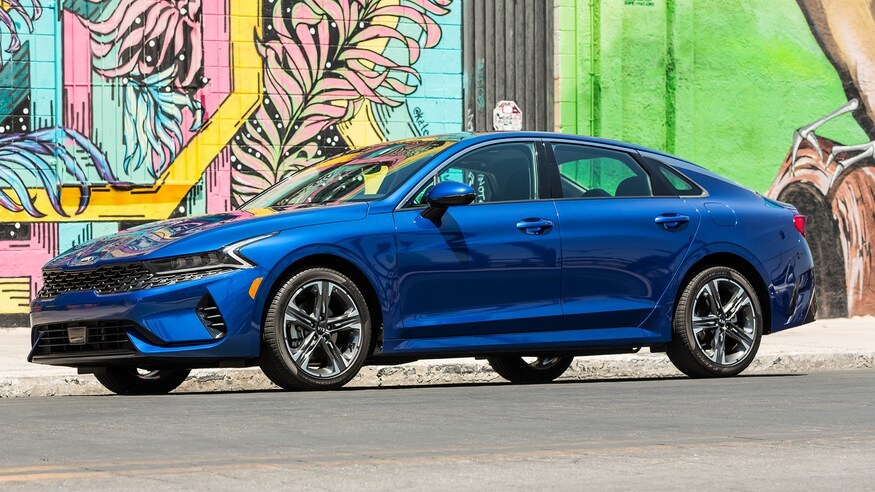 2021年起亚k5首次测试:入门级1.6t不比2.5t差