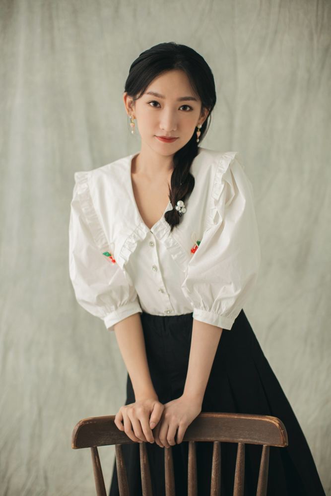 油画里的复古美人:徐言雨《时光与你别来无恙》《玫瑰行者》双剧热播_