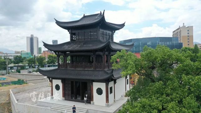 三層仿古建築文昌閣 場口即將