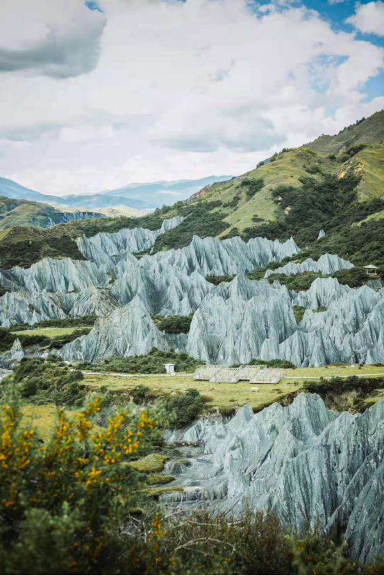 摄影师镜头下的故事自然异域奇观甘孜墨石公园