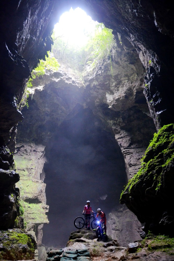 贵州省独山县情阳洞天景区