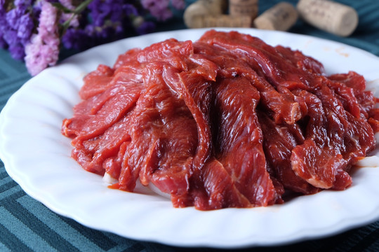 椒香浓郁的黑椒牛柳,鲜辣诱人,美味超下饭