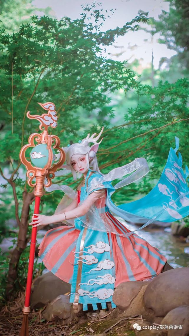 cos:王者荣耀瑶遇见神鹿cos正片@衣衣