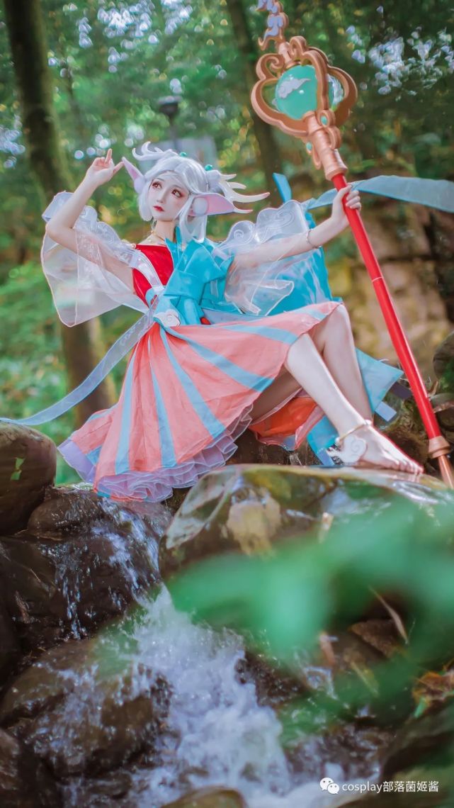 cos:王者荣耀瑶遇见神鹿cos正片@衣衣