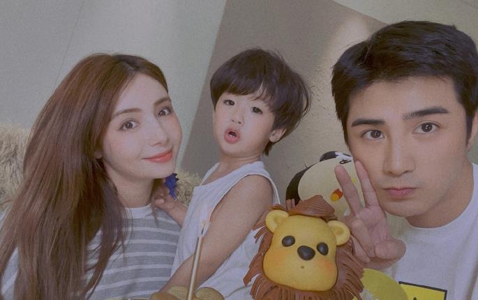 姜潮生日麦迪娜晒照送祝福,儿子大眼睛嘟嘴卖萌,女方二胎8个月_腾讯