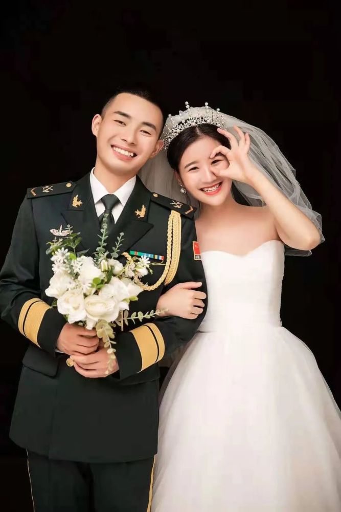 军嫂兵哥的七夕表白已发出请接收