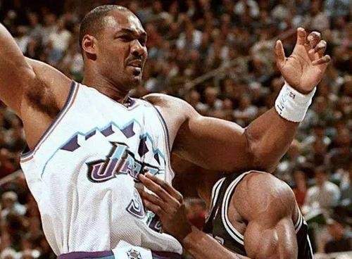乔丹 难以选择！盘点NBA最有争议的五次MVP评选：乔丹也参与其中！