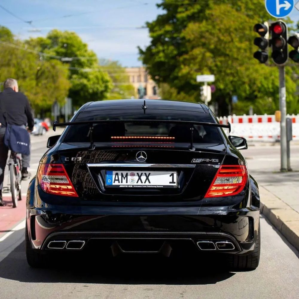 奔驰w204 c63永远的神