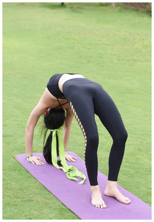 一项更适合中老年人的运动瑜伽让你年轻有活力气质好