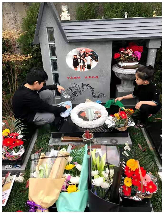 杭州纵火案4周年,朱舅舅念亲人:你们可安好?二老哭到眼病愈加严重