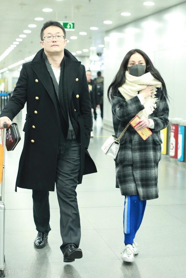 姚笛老公夜会美女疑出轨,网友:婚姻不易,且行且珍惜!_腾讯新闻