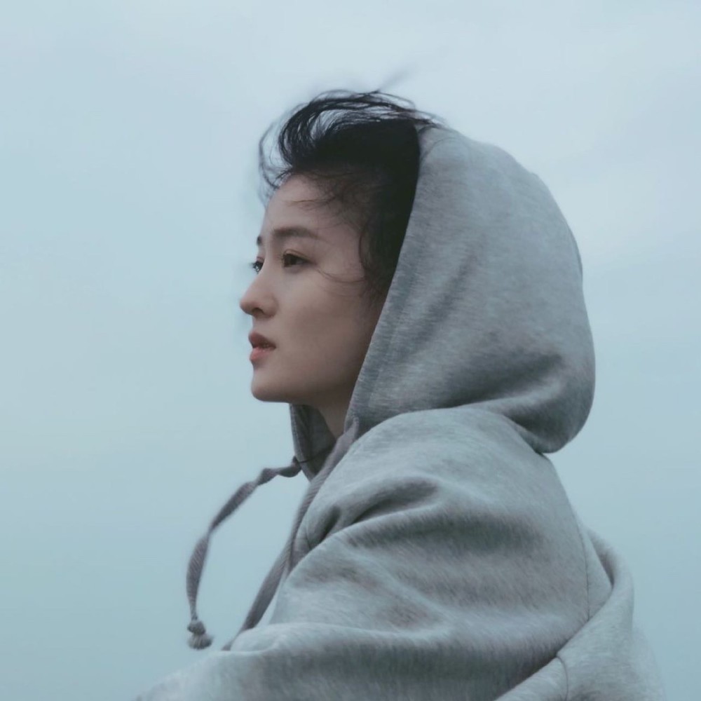 她曾与赵丽颖杨超越并称中餐厅4大金花杜海涛说看到她就安心