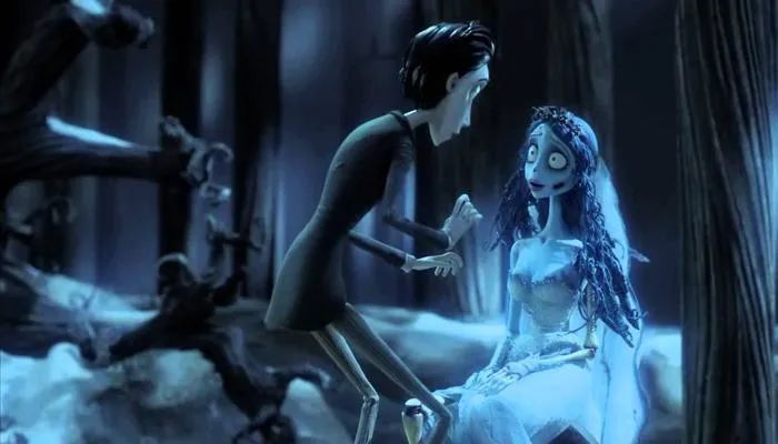 同时也会明白,原来我们所惧怕的每一个孤魂野鬼,都是他人日思夜想却