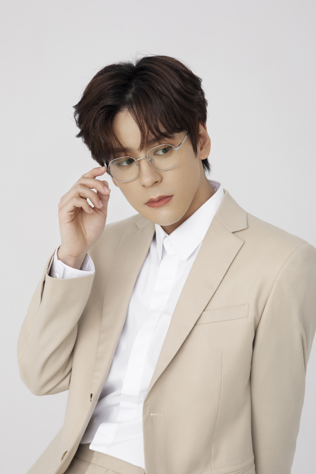 68kg身高:183cm出生地:山东省济宁市出生日期:1990年5月23日魏哲鸣