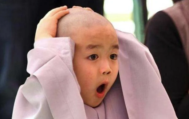 夏天宝宝"剃光头"成潮流?家长别再瞎跟风了,后果真的很严重_腾讯新闻