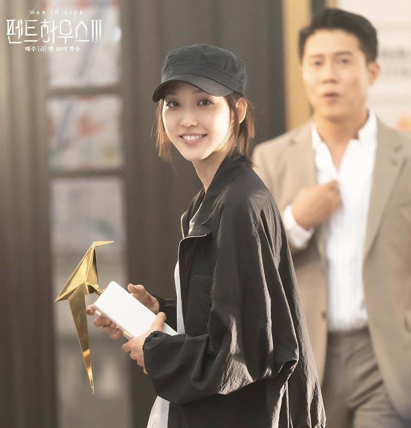 顶楼3第九集:35万人在线看直播?下集预告更精彩!