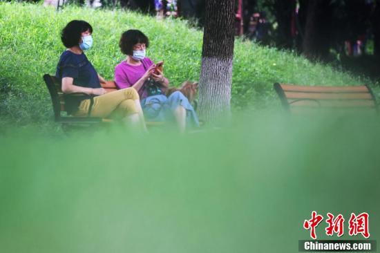 扬州市新增棋牌确诊病例数连续三日下降未成年人确诊人数超60