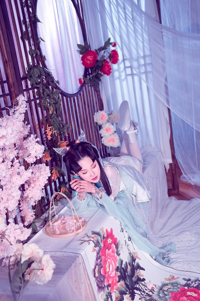 cos赏析星演琴萝