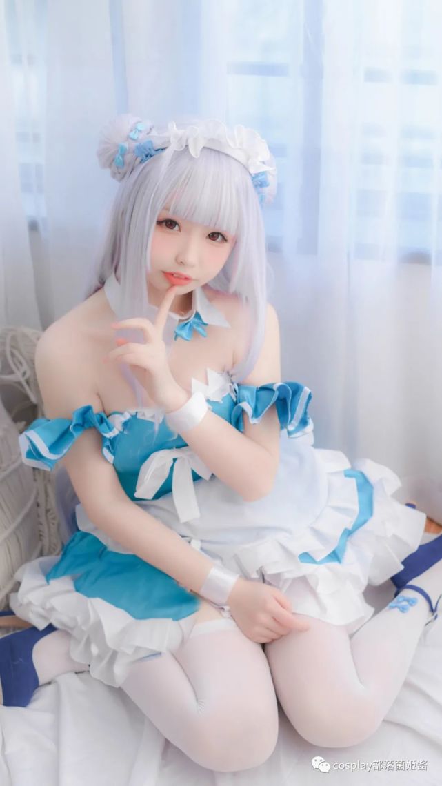 cos:女仆体验周小天鹅cos正片@珍吱妙妙