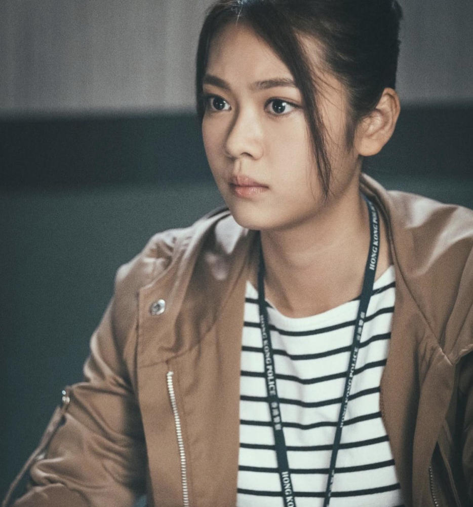 力捧新人21岁游嘉欣正式做女一入行仅3年多部剧集表现出色