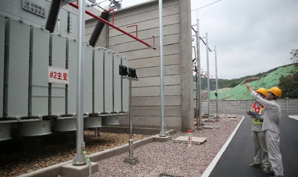 浙江省首座220千伏半户内装配式变电站在东阳顺利投产