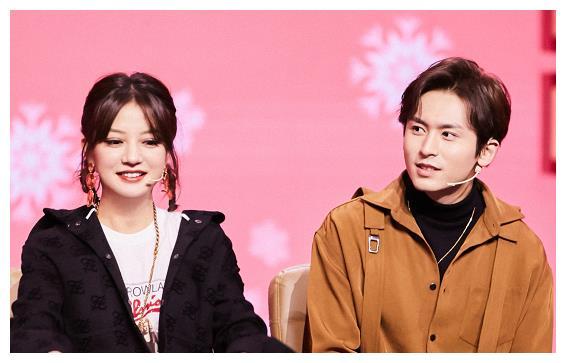 张哲瀚代言被解约,电影终止合作,老板赵薇也被推上风口浪尖