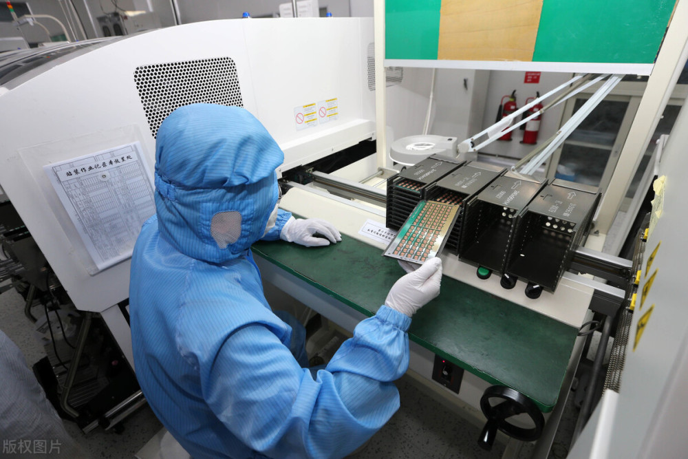 斥资6亿中企收购英国最大芯片厂8座芯片厂2所芯片学院筹备中