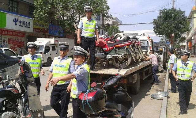 摩托车没有年检交警查车会如何处罚