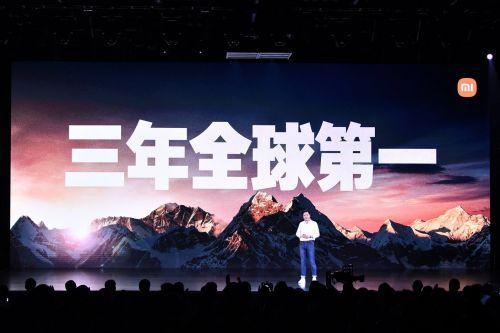 雷军称三年登顶全球第一，话音刚落！小米就拿了一个销量冠军插图