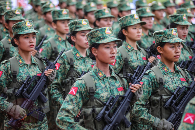 又见97式步枪,缅甸北掸邦军在成立50周年纪念活动前夕更换装备