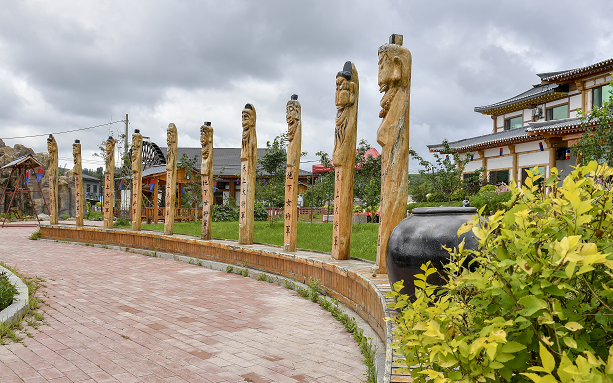 吉林桦甸:"晓"来勤添妆 "光"彩自照人